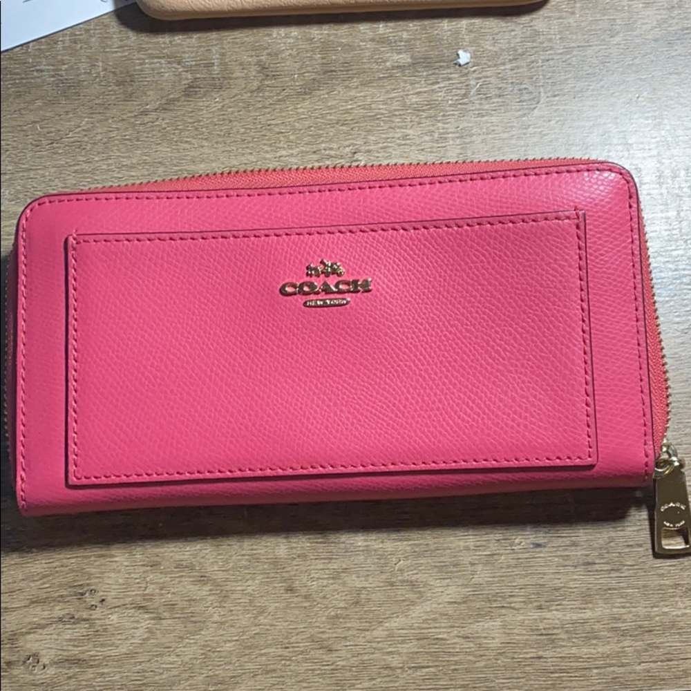 NWOT Authentic Coach Wallet
